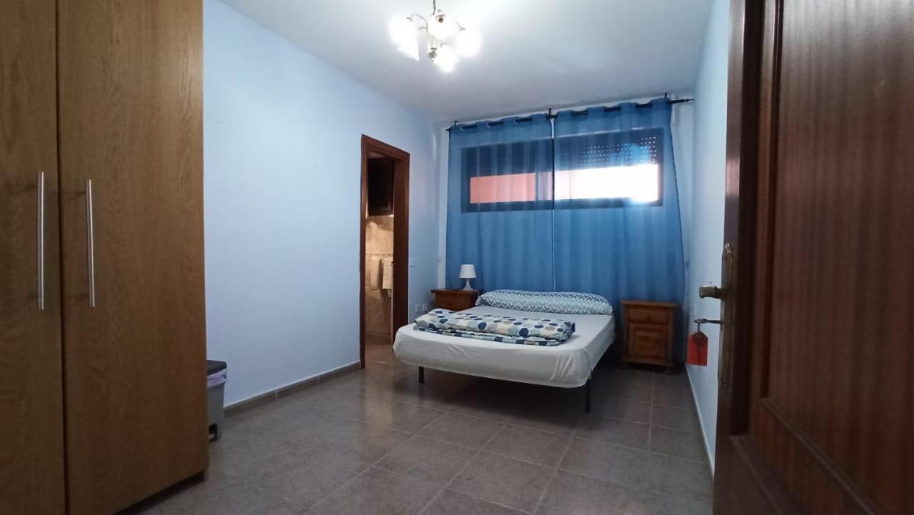 Los Cristianos Centro, Room With A Private Bathroom In Shared Apartment أرونا المظهر الخارجي الصورة