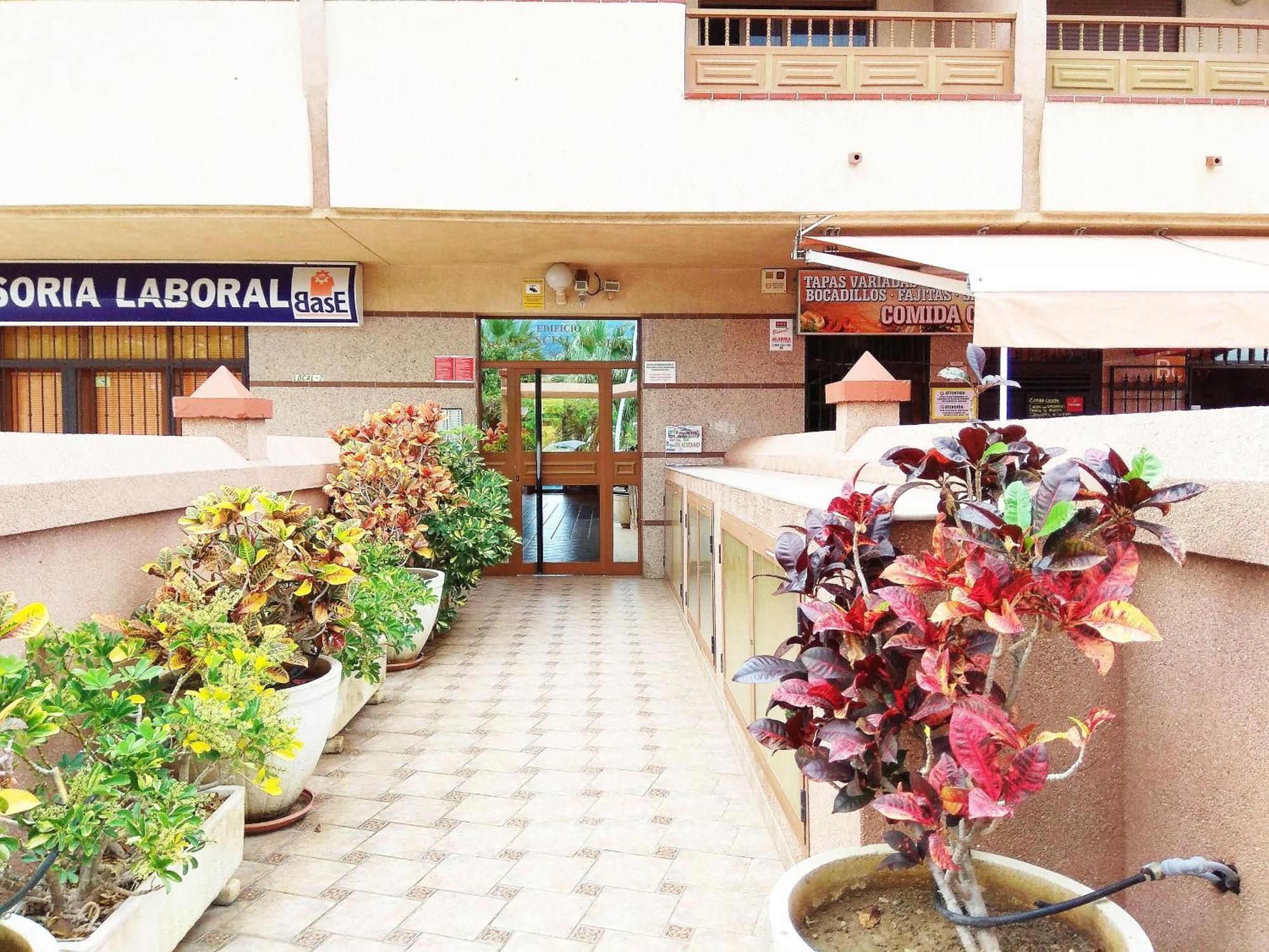Los Cristianos Centro, Room With A Private Bathroom In Shared Apartment أرونا المظهر الخارجي الصورة